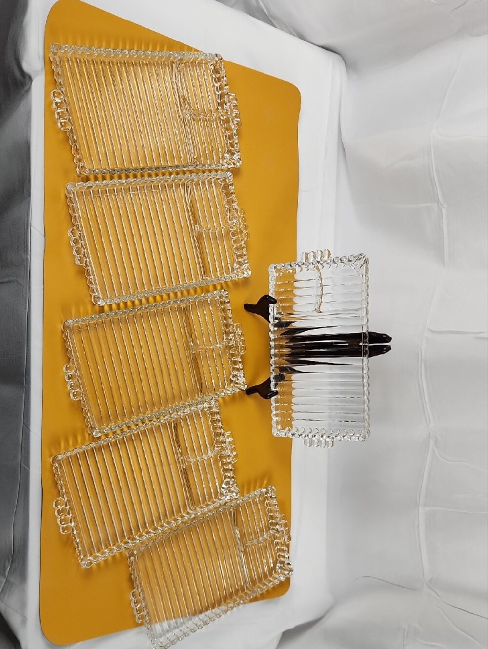 Mid Century Vintage Collectable Hazel Atlas Rolling Glass Dessert Trays. 6 Trays - Picture 3 of 12